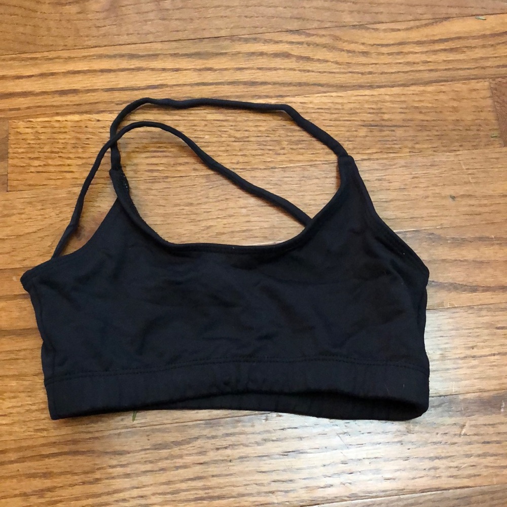 Black sports bra